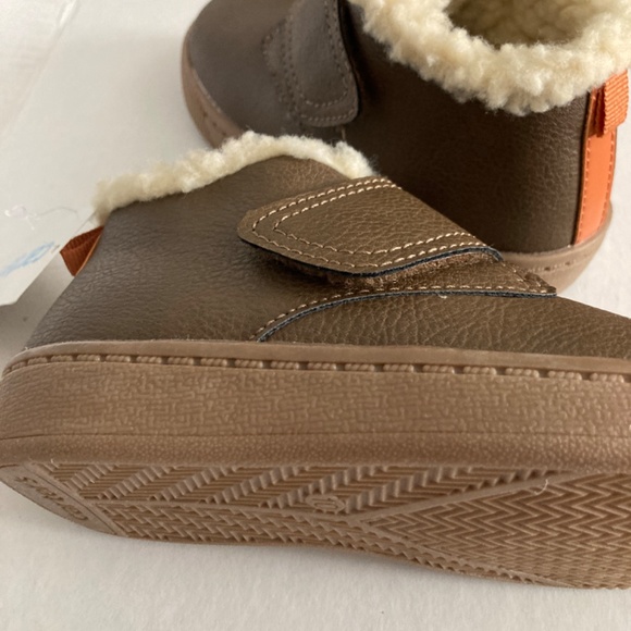 New Carter’s Brown Ankle Boots size 10 - Picture 2 of 5